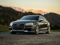 Grau Gebraucht 2018 Audi RS3 Kleinwagen | 48.800 € (Fairer Preis)