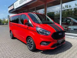Rot Gebraucht 2019 Ford Tourneo Custom Sport Van / Kleinbus | 40.990 €