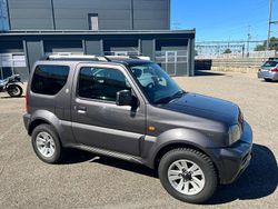 Grau Gebraucht 2011 Suzuki Jimny SUV | 8.700 € (Superpreis)
