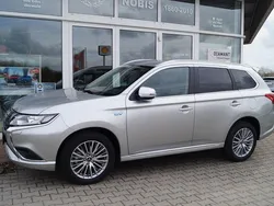 Sterlingsilber Gebraucht 2021 Mitsubishi Outlander P-HEV Basis SUV | 23.490 € (Fairer Preis)