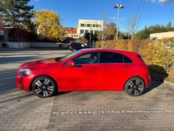 Rot Gebraucht 2015 Mercedes A180 Business Limousine | 14.495 € (Fairer Preis)