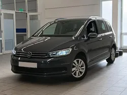 Delfingrau metallic Gebraucht 2024 VW Touran Van / Kleinbus | 29.900 € (Fairer Preis)