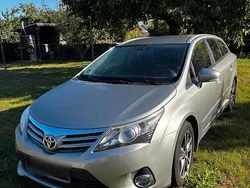 Grau Gebraucht 2013 Toyota Avensis Comfort Kombi | 7.000 € (Fairer Preis)