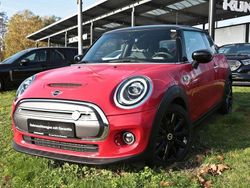 Chili red Gebraucht 2021 Mini Cooper SE Kleinwagen | 16.480 € (Guter Preis)