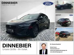 Schwarz (metallic) Gebraucht 2023 Ford Focus ST-Line Kombi | 23.990 € (Guter Preis)