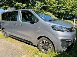 Silber Gebraucht 2022 Opel Zafira Life Van | 38.950 € (Guter Preis)