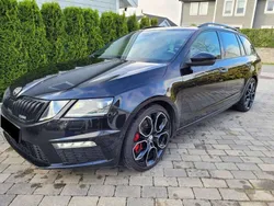 Schwarz Gebraucht 2018 Skoda Octavia RS Kombi | 18.690 € (Fairer Preis)