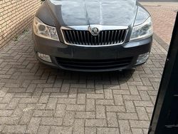 Grau Gebraucht 2011 Skoda Octavia Kombi | 3.600 € (Guter Preis)