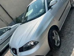 Grau Gebraucht 2009 Seat Ibiza Kleinwagen | 2.699 € (Superpreis)