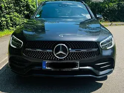 Grau Gebraucht 2019 Mercedes GLC300 AMG line SUV | 31.999 € (Etwas zu teuer)