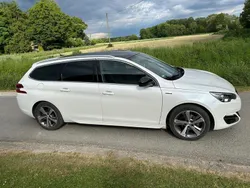 Weiß Gebraucht 2017 Peugeot 308 GT-line Kombi | 9.000 € (Superpreis)