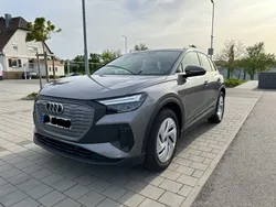 Grau Gebraucht 2023 Audi Q4 e-tron Comfort SUV | 34.999 € (Fairer Preis)