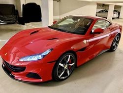 Rot Gebraucht 2023 Ferrari Portofino Cabrio | 264.800 €
