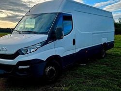 Weiß Gebraucht 2016 Iveco Daily Van / Kleinbus | 9.800 €