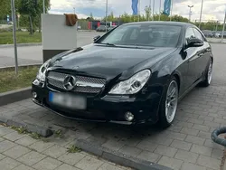 Schwarz Gebraucht 2006 Mercedes CLS500 AMG Limousine | 8.500 €