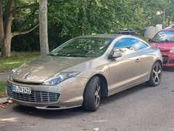Beige Gebraucht 2009 Renault Laguna III GT Coupé | 10.000 €