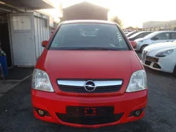 Rot Gebraucht 2008 Opel Meriva Edition Van / Kleinbus | 1.900 € (Fairer Preis)