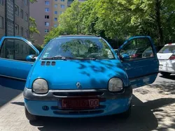 Blau Gebraucht 2002 Renault Twingo Kleinwagen | 800 €
