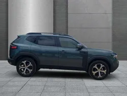 Zedergrün Neu 2024 Dacia Duster Journey SUV | 28.990 € (Fairer Preis)