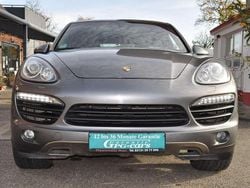 Grau Gebraucht 2014 Porsche Cayenne SUV | 24.100 € (Fairer Preis)
