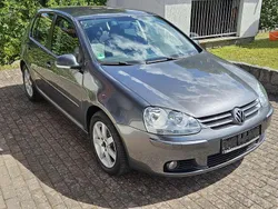 Grau Gebraucht 2007 VW Golf V Kleinwagen | 4.500 € (Teuer)