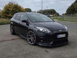 Schwarz Gebraucht 2013 Ford Focus ST Kombi | 10.000 € (Fairer Preis)