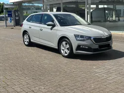 Grau Gebraucht 2020 Skoda Scala Kleinwagen | 13.650 € (Fairer Preis)