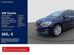 Blau Gebraucht 2024 VW Touran Highline Van / Kleinbus | 36.750 € (Fairer Preis)