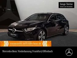 Schwarz Gebraucht 2022 Mercedes A200 Progressive Kleinwagen | 25.890 € (Fairer Preis)