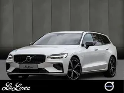 Weiss Gebraucht 2024 Volvo V60 Plus Kombi | 46.460 € (Fairer Preis)