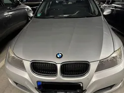 Grau Gebraucht 2011 BMW 320 Efficient Dynamics Limousine | 4.100 € (Guter Preis)