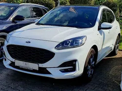 Frozen white Gebraucht 2022 Ford Kuga ST-Line X SUV | 23.210 € (Guter Preis)