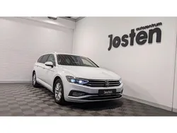Gletscherweiß metallic Gebraucht 2023 VW Passat Business Kombi | 26.890 € (Guter Preis)