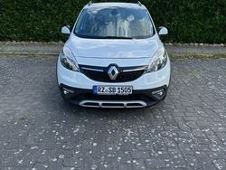 Weiß Gebraucht 2013 Renault Scénic III Initiale Paris Van / Kleinbus | 5.450 € (Fairer Preis)