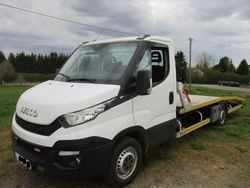 Weiss Gebraucht 2015 Iveco Daily Van | 21.999 €