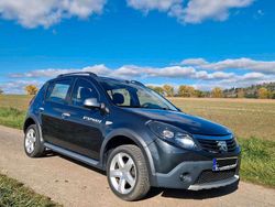 Grau Gebraucht 2010 Dacia Sandero Stepway Kleinwagen | 3.999 € (Fairer Preis)