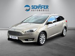 Grau Gebraucht 2015 Ford Focus Titanium Kombi | 10.450 € (Fairer Preis)