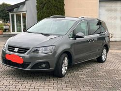 Grau Gebraucht 2016 Seat Alhambra Van / Kleinbus | 19.000 € (Fairer Preis)