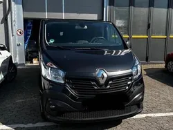 Schwarz Gebraucht 2015 Renault Traffic Kombi | 17.250 €