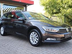 Braun Gebraucht 2015 VW Passat Kombi | 14.700 € (Fairer Preis)