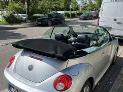 Reflexsilber metallic Gebraucht 2006 VW Beetle Cabrio | 5.850 € (Fairer Preis)
