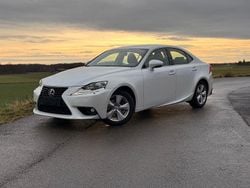 Weiß Gebraucht 2015 Lexus IS300h Sport Line Limousine | 14.900 € (Superpreis)