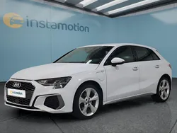 Weiß Gebraucht 2021 Audi A3 e-tron Kleinwagen | 25.699 €