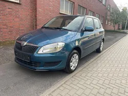 Blau Gebraucht 2013 Skoda Fabia Kleinwagen | 3.950 € (Fairer Preis)