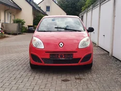 Rot Gebraucht 2009 Renault Twingo Authentique Kleinwagen | 1.400 € (Guter Preis)