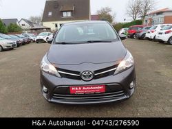 Grau Gebraucht 2016 Toyota Verso Edition-S Van / Kleinbus | 5.299 € (Fairer Preis)