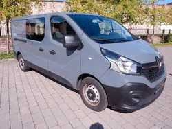 Städtisches grau Gebraucht 2021 Renault Trafic Komfort Van | 19.500 € (Superpreis)