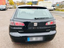Schwarz Gebraucht 2005 Seat Ibiza Limousine | 1.290 € (Fairer Preis)
