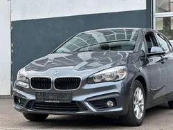 Grau Gebraucht 2018 BMW 218 Active Tourer Advantage Van / Kleinbus | 12.900 € (Guter Preis)