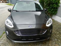 Grau Gebraucht 2017 Ford Fiesta Kleinwagen | 8.900 € (Guter Preis)